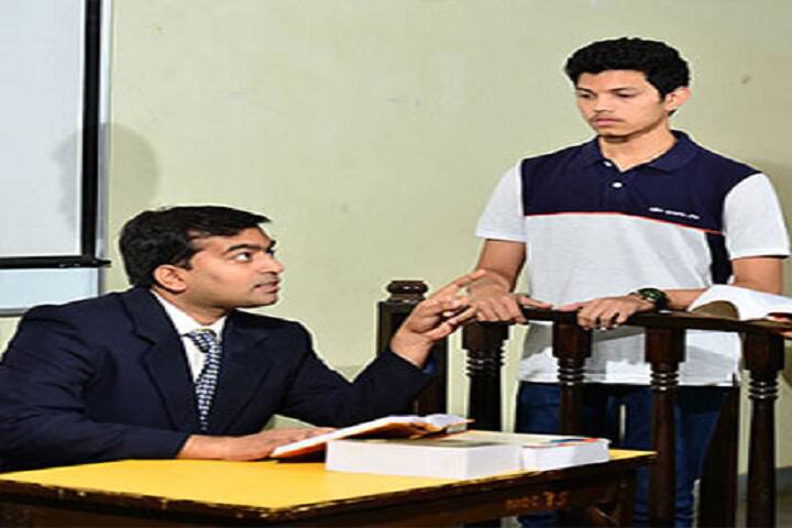 moot-court